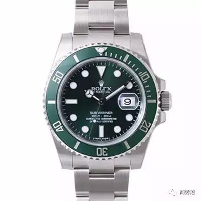 唐晶戴的项链前半生,唐晶戴戒指