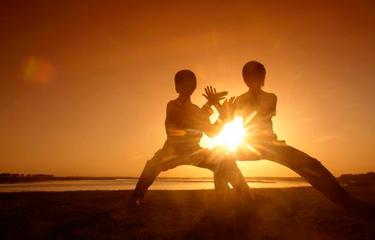 含胸拔背十大要领,含胸拔背的正确方法视频