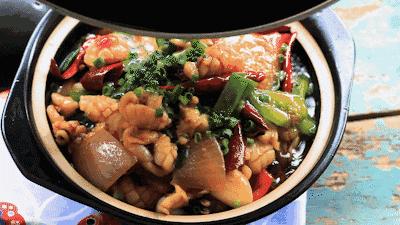 干锅墨鱼仔的正宗做法视频,半成品包装墨鱼仔干锅做法