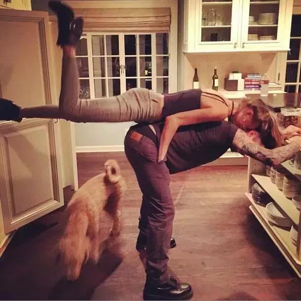 一天就能练出来的腹肌马甲线,这才是真正的腹肌马甲线