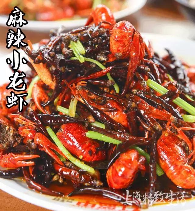 不用等到夏天也可以吃到小龙虾,现在的大闸蟹肉质肥美又爆膏