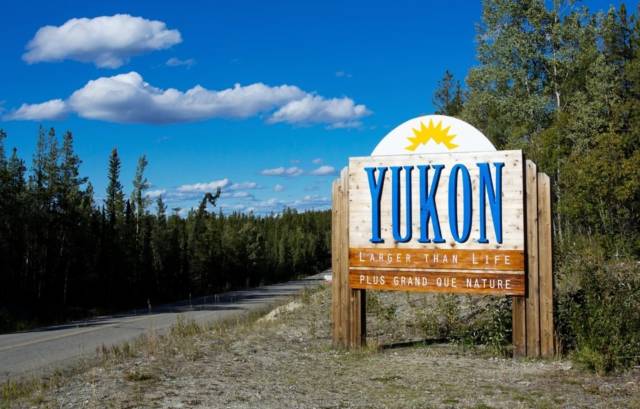 自驾全球最冷的小镇零下71度,自驾去世界上最寒冷的城市