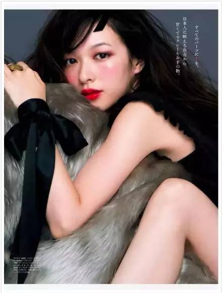 冬季还是春季适合涂唇膏,适合16岁用的唇膏