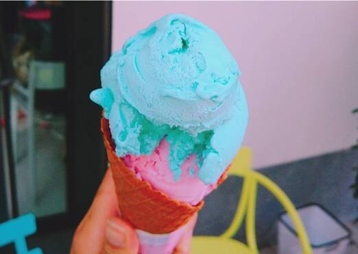 这么热的天你还不来吃冰淇淋吗,天气这么热还不来个清爽的冰淇淋