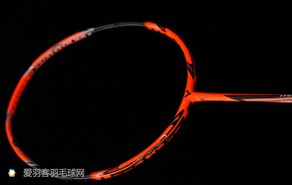 100块备用羽毛球拍,羽毛球一般都带什么备用拍