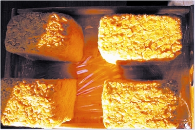 秘制农家大酱,老王农家黄豆大酱