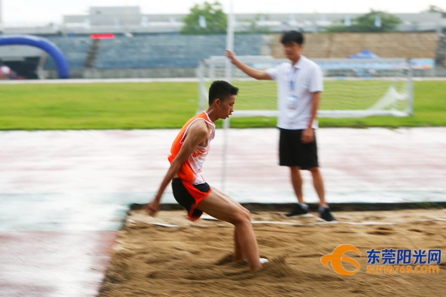 2022年东莞田径运动会,风雨中的运动会