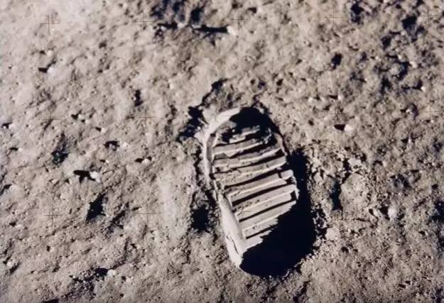 当年登月的人现状,登月的真实现状