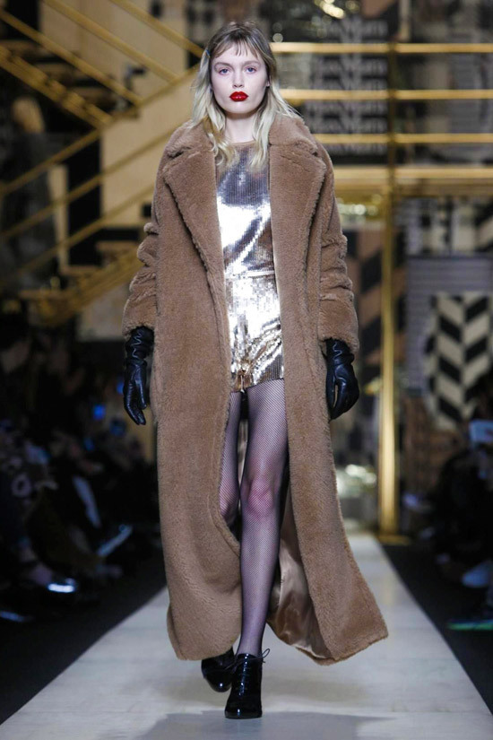 maxmara秀场视频完整版,走秀maxmara