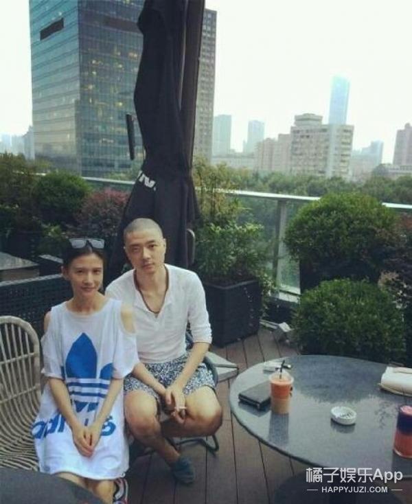 papi酱婚姻给女人带来了什么,美貌与才华于一身的网红papi酱