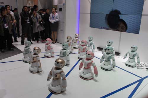 数智网带您逛展AWE看家电巨头如何玩转智能家居？