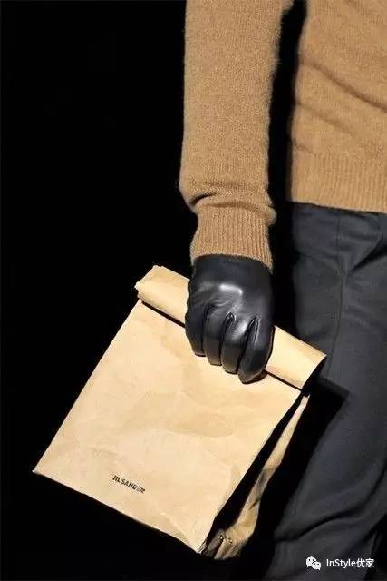 最流行的购物袋包包,今年流行的购物袋包