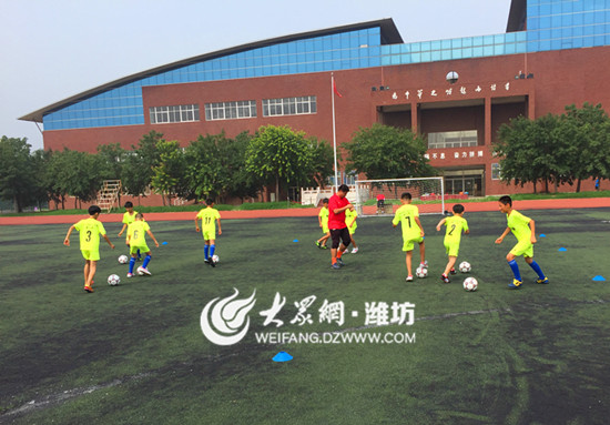 潍坊青少年排球夏令营,全国青少年校园足球夏令营潍坊