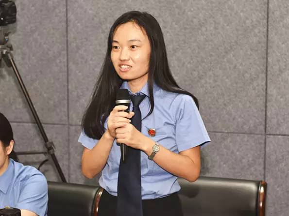 东城院举办“真实就是力量”文学沙龙活动