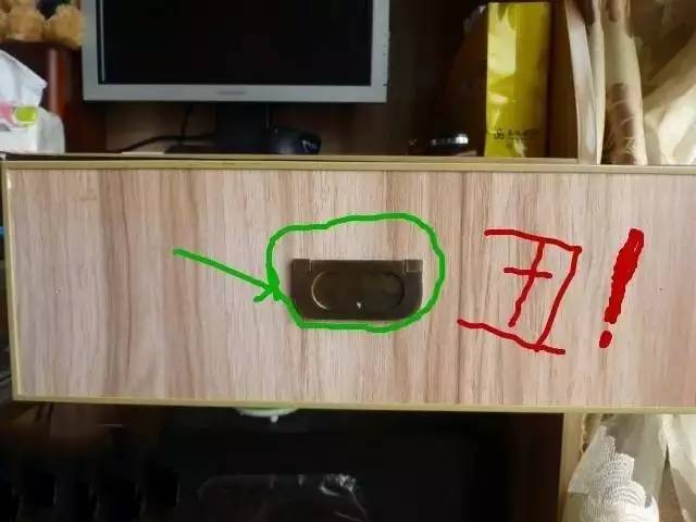 拼命给别人送钱,当你纠结给别人钱是多给还是少给