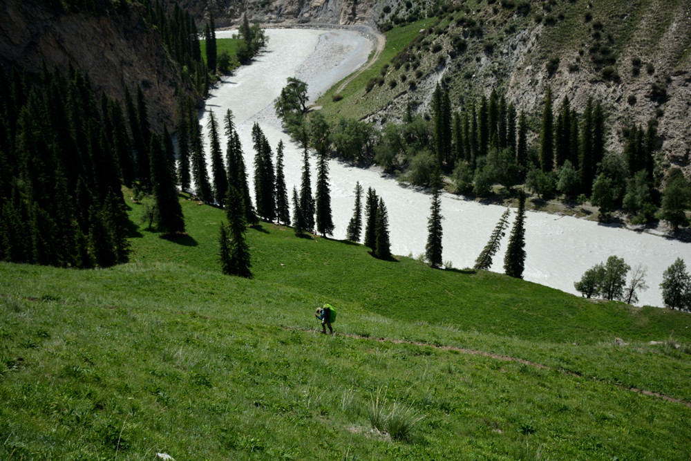 行者无疆-6月乌孙，漂洋过海为圣湖，翻山越岭因初心