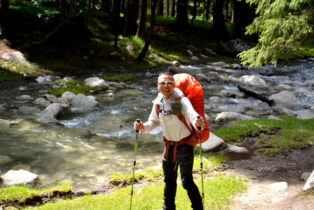 行者无疆-6月乌孙，漂洋过海为圣湖，翻山越岭因初心