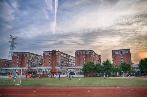 三江学院，小三本的奋斗传奇