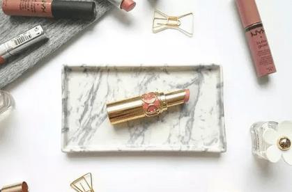 ysl方管哪个显白,ysl方管限定最热什么色