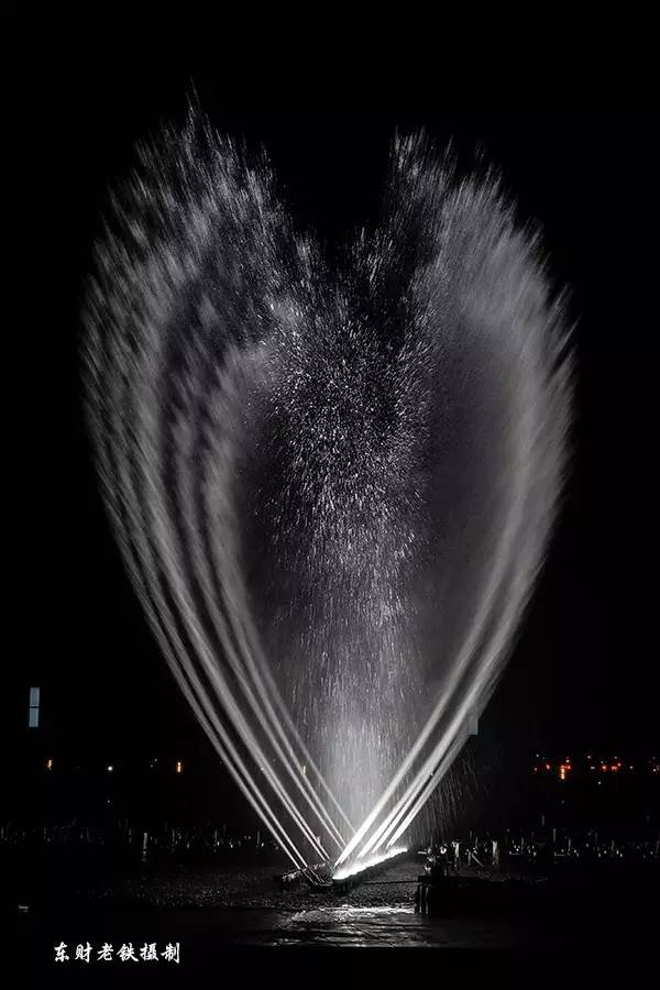 大连东港音乐喷泉图片高清,大雁塔音乐喷泉水舞光影
