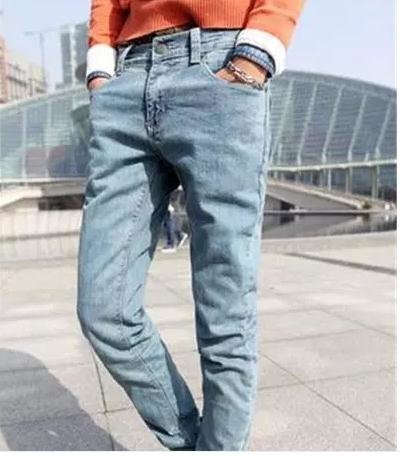 灰色裤子怎么搭配颜色好看,灰色上衣灰色裤子