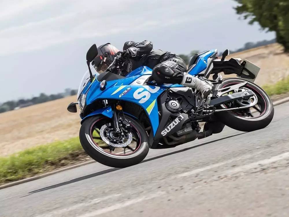 新款铃木gsx250r试驾测评,铃木gsx250r测评如何