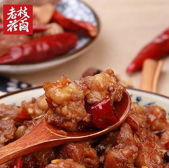 成都的热天头，买点卤菜回家kuò起，吹着空调慢慢吃！