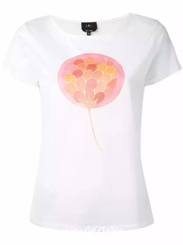 有了大幂幂的基础款女神示范，我把海量白底印花美T穿了个遍