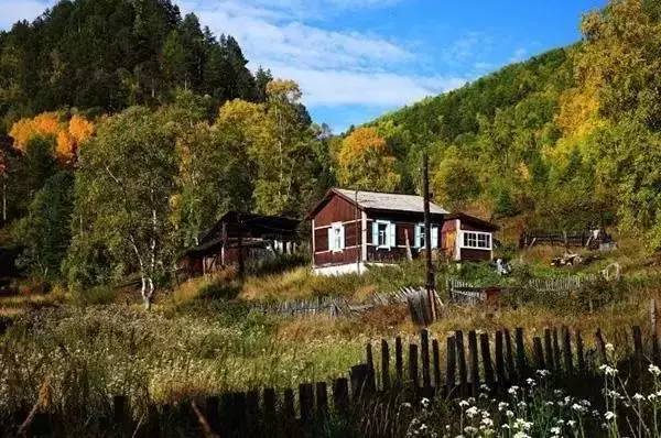 火车去青海沿途风景,青海人出国很难吗