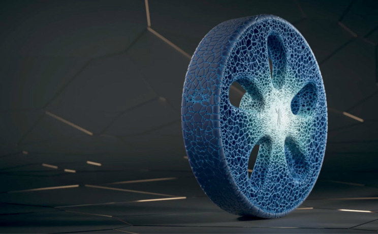 YSL高跟轮滑鞋、Aēsop芥末味牙膏、美的无烟自动炒菜机，它们也许都能买到，但天猫奢侈品频道你可能看都看不到