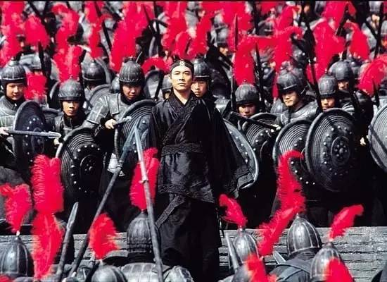 解构英雄,解构英雄对现代社会更有利