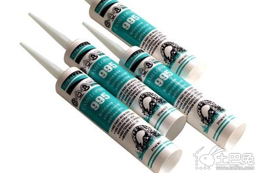 玻璃胶怎么去除衣服上,玻璃胶怎么去除最简单方法