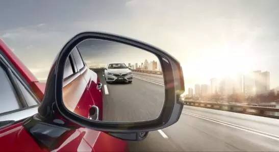 遇到恶意超车或别车怎么办,遇到恶意别车的正确做法