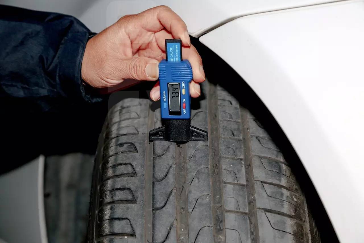 倍耐力cinturap7r-f,倍耐力cinturatorosso和p7