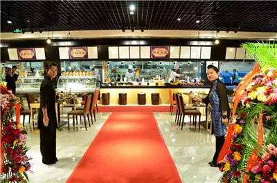 何岩的对象是谁,何岩什么时间结婚