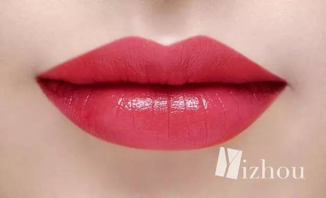 化妆新手怎么买化妆品呢女生,化妆初学者怎么买彩妆用品