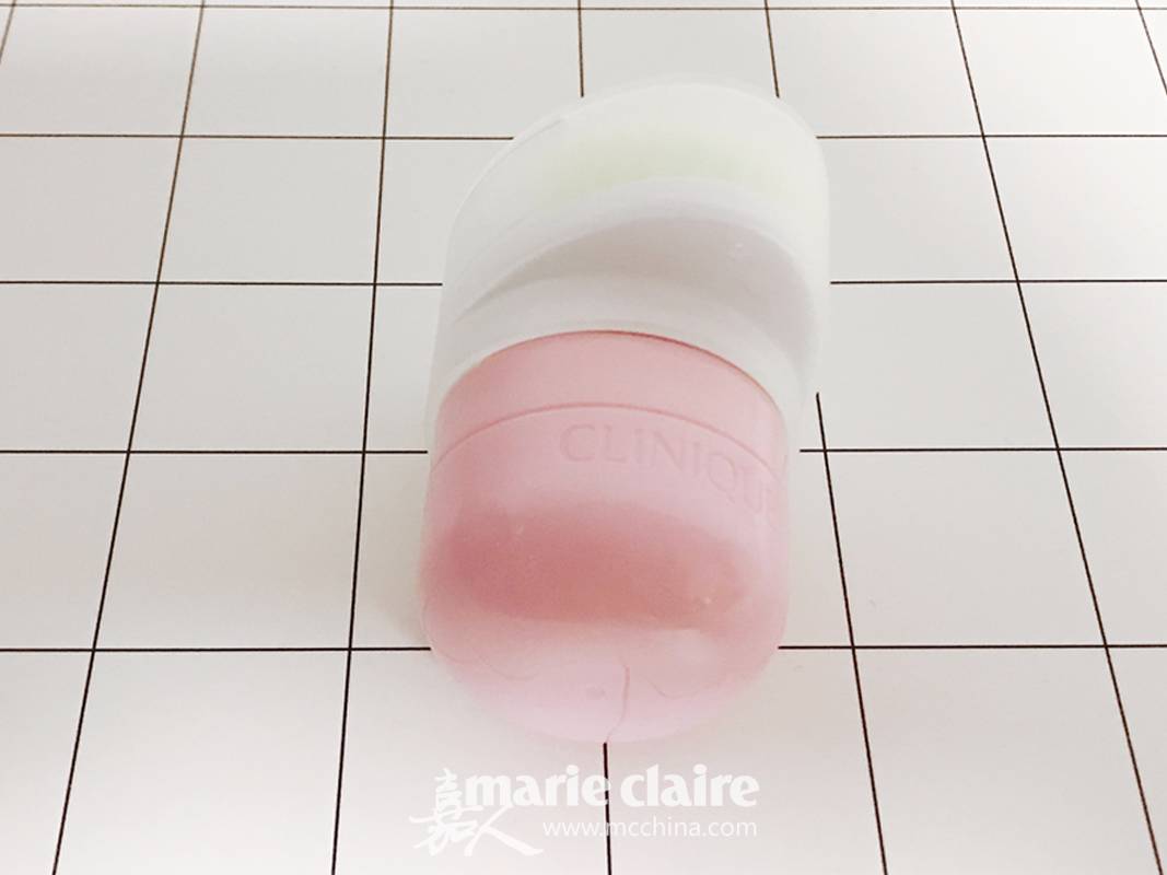 梳妆台要插电吗,梳妆台需要插电吗