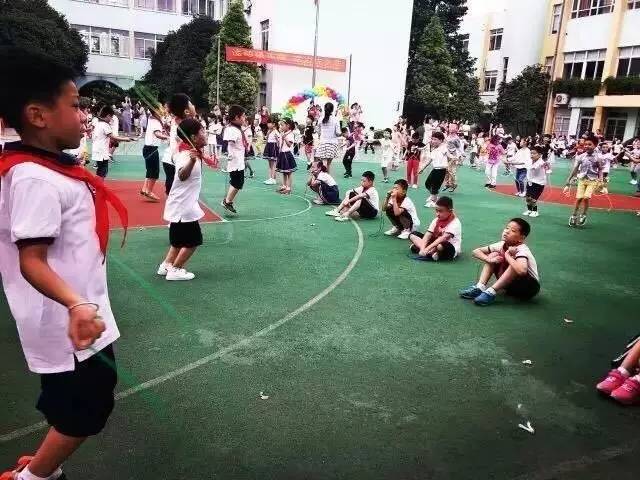 开学第一课孩子的表现,开学第一天你有何感想