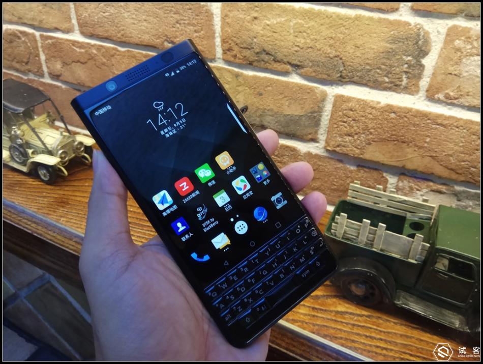 黑莓keyone滑盖,黑莓keyone测评王自如
