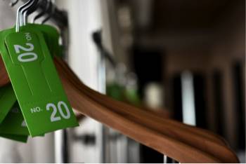 衣架选不好,你的贵衣服都毁了!