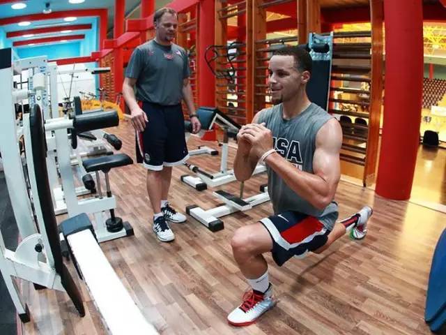 夏天如何保护脚踝不受凉,天气冷脚踝怎么保护