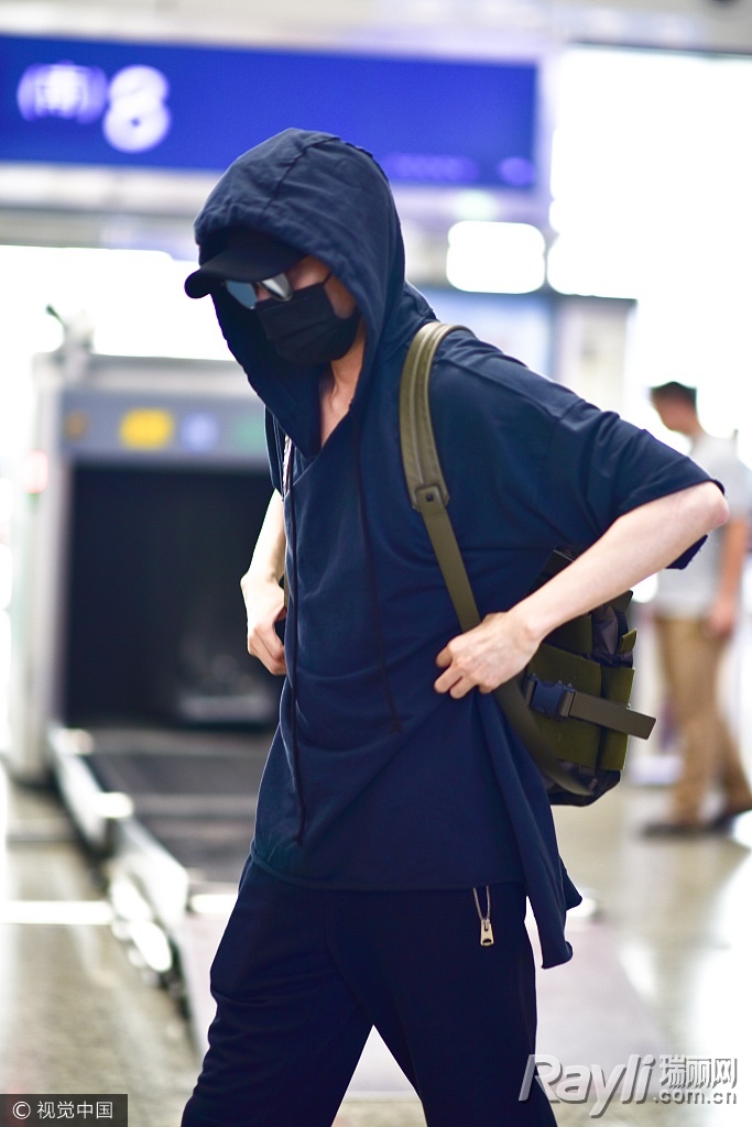 躲镜头挑战综艺,躲镜头女明星