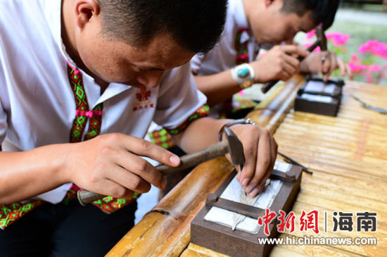 海南黎苗文化视频,海南琼中黎苗文化时尚秀