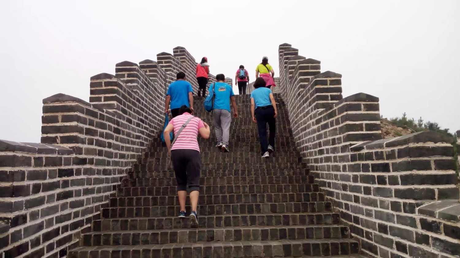 龙泉寺山小环穿——与教师一起爬山庆祝教师节