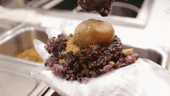 还吃啥子小面!称霸魔都25年的网红饭团杀来重庆,7块钱就能胀翻!