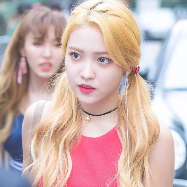 韩国最近很火的饰品,今年最火的高端饰品