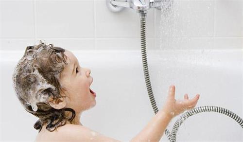 头皮脂溢性皮炎脱发及治疗方法,脂溢性皮炎导致的脱发怎么解决