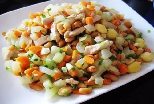 早晨起床会感到咽干舌燥?你可能缺了点它→