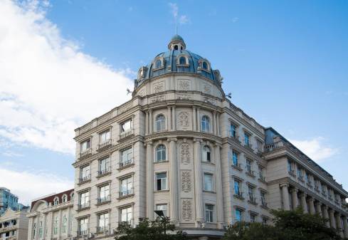 它是离欧洲“最近”的中国县城，私藏无限风光和诱人美食！杭州人高铁直达~