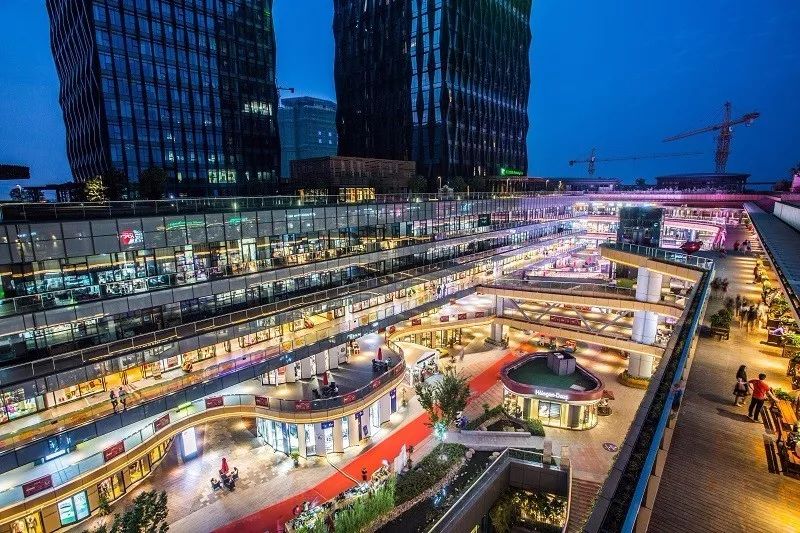 江宁奥特莱斯砂之船攻略,奥特莱斯和砂之船哪个值得去逛